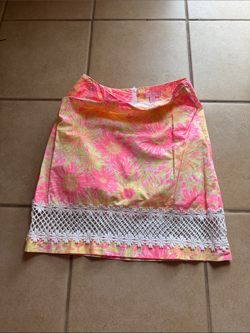 Lilly Pulitzer Neon Pink and Yellow Floral Skirt with White Crochet Trim size 0